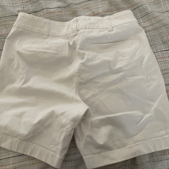 J.crew CHINO shorts size 0 worn once - Picture 3 of 3